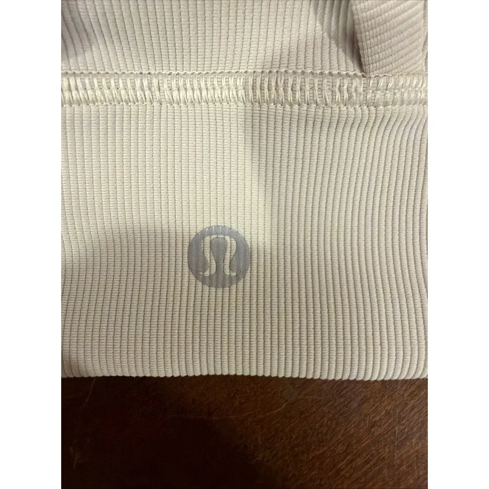 Lululemon Energy Bra High Neck Long Line Rib Medium Support Off-White Size 8